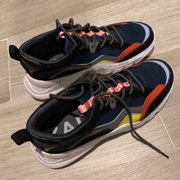 Zara dad sneakers - Picture 2 of 5